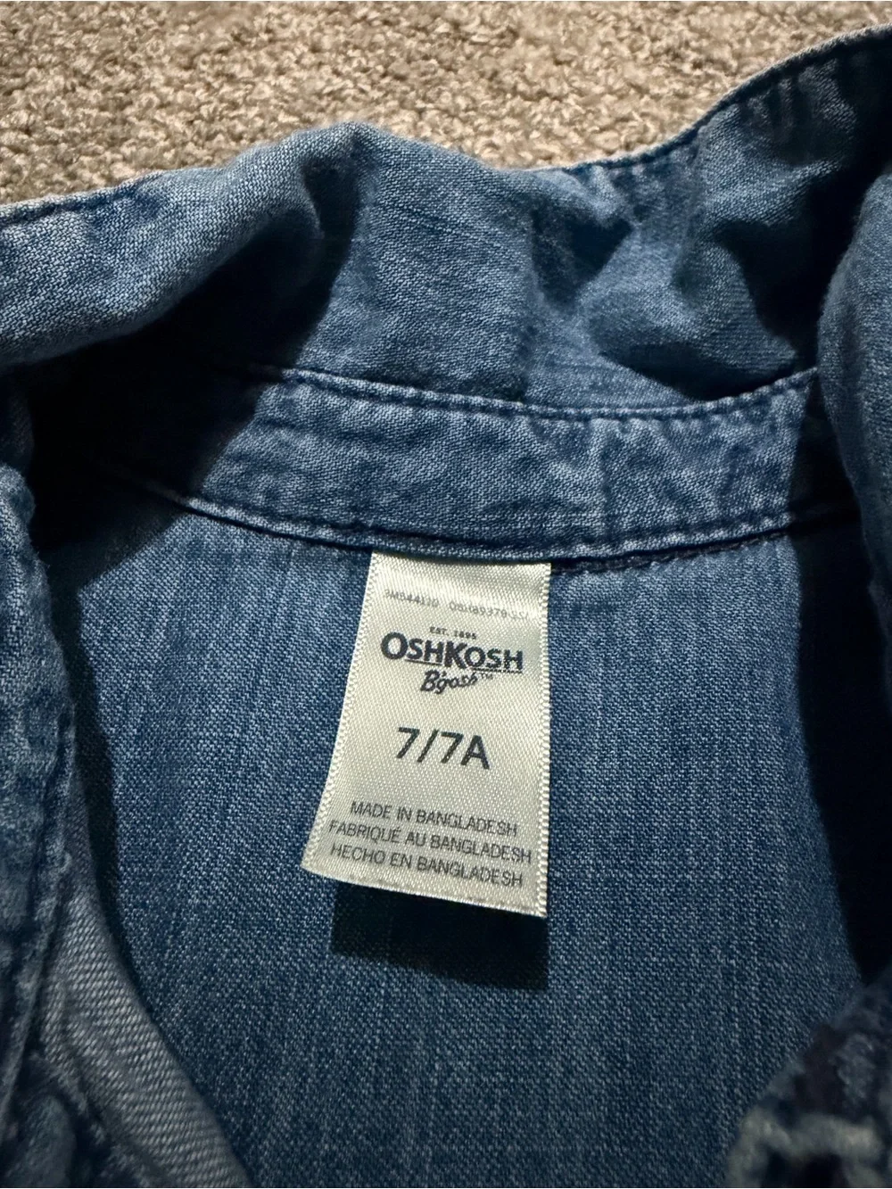 Oshkosh young girls long sleeve dress denim and blue size 7 super cute